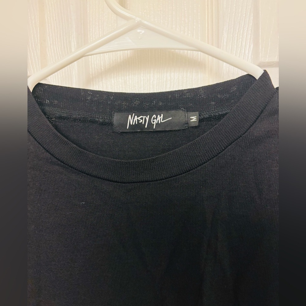 Nasty Gal Black and Silver Fitted Crop Blouse - Picture 3 of 8